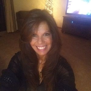 Meet your Posher, Michealine